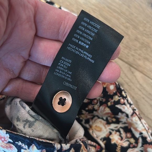 Floral Print Jogger Pants - Picture 5 of 11